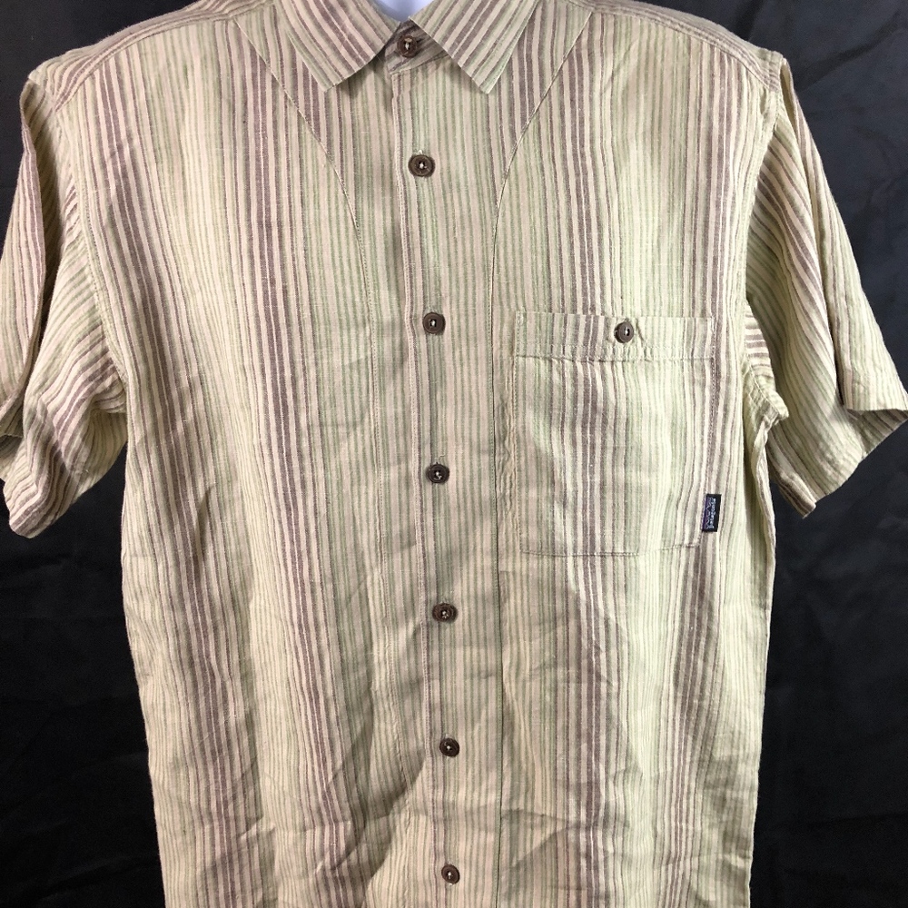 Patagonia Medium short sleeve button down shirt